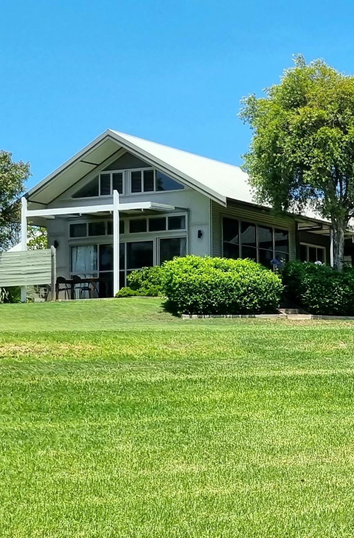 Elfin Hill Vineyard Accommodation بوكولبن المظهر الخارجي الصورة